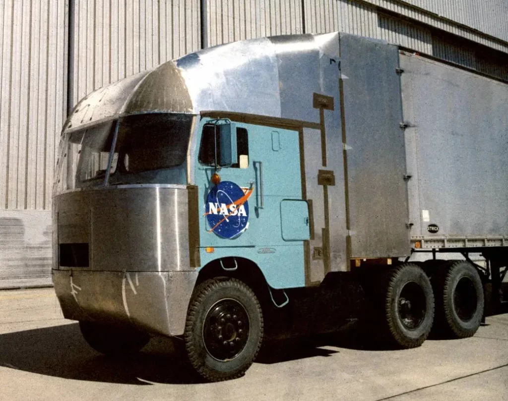 NASA-semi-truck-testbed-closeup
